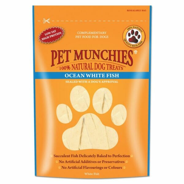 A 100g pouch of PET MUNCHIES Ocean White Fish Dog Treat
