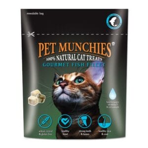 A 10g pouch of PET MUNCHIES Gourmet Fish Fillet Dried Cat Treats