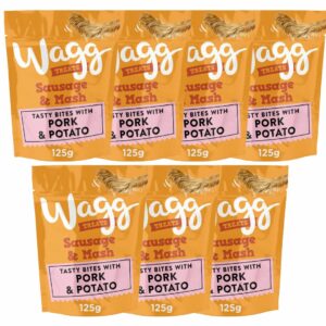 7 pouches of WAGG Sausage & Mash Dog Treats 125g
